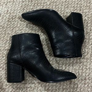 Steve Madden Leather Snake Skin Heeled Boots